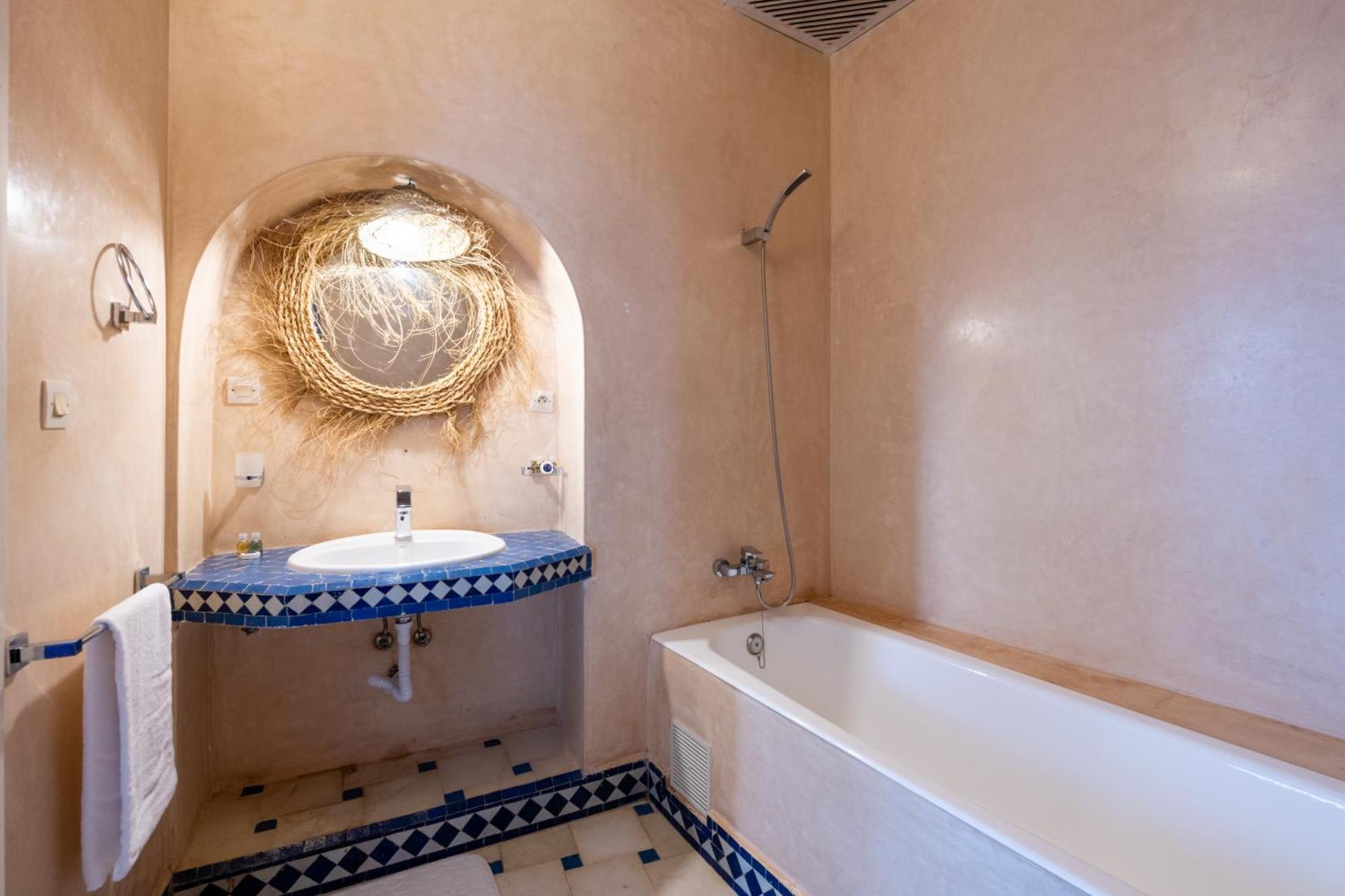 Riad Asilah 32 المظهر الخارجي الصورة